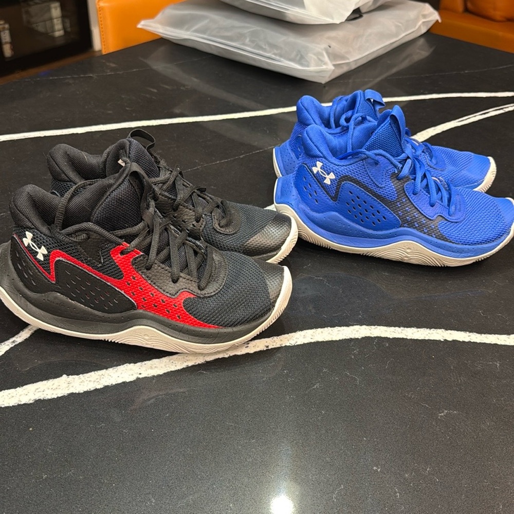 Under Armour Boys size 4